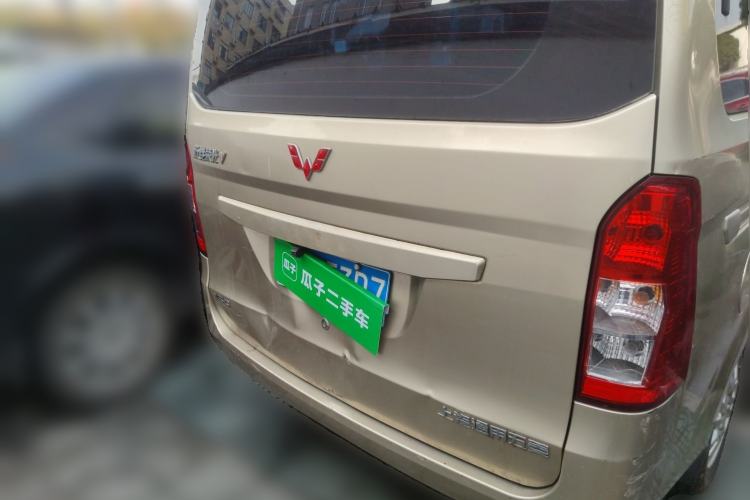 Used Wuling Rongguang V 2016 1.5L Standard Version Rear