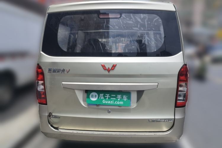 Used Wuling Rongguang V 2016 1.5L Standard Version Rear