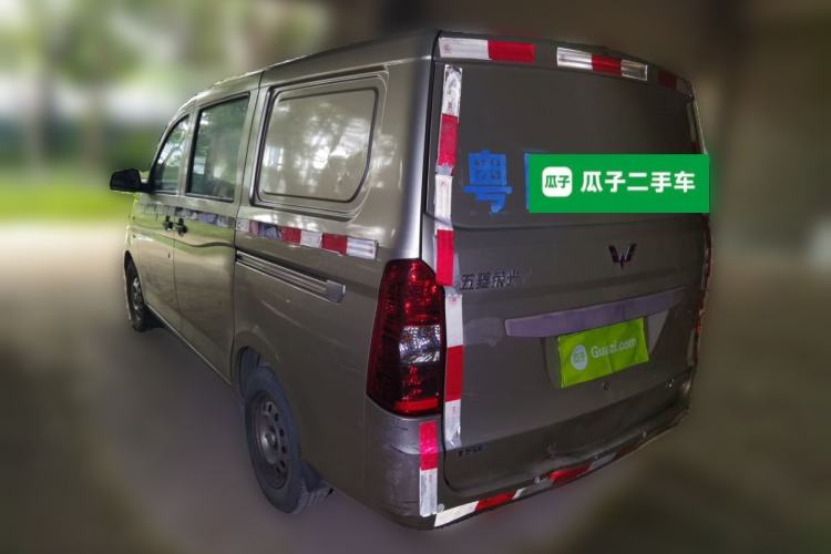 Used Wuling Rongguang V 2016 1.5L Practical Version Rear Left 45 Deg