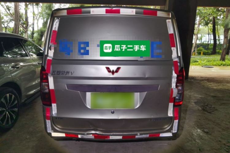 Used Wuling Rongguang V 2016 1.5L Practical Version Rear
