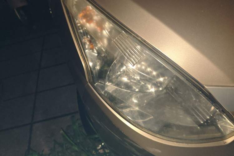 Used Wuling Rongguang V 2016 1.5L Practical Version Right Front Headlight