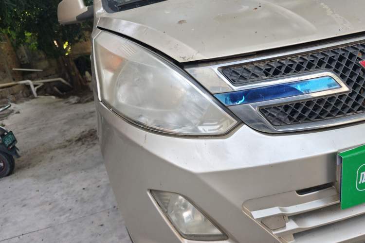 Used Wuling Rongguang V 2016 1.5L Standard Version Right Front Headlight