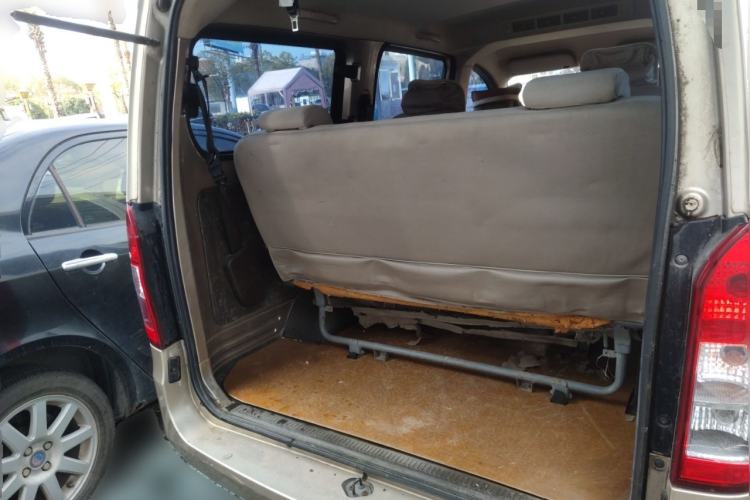 Used Wuling Rongguang V 2016 1.5L Standard Version Trunk