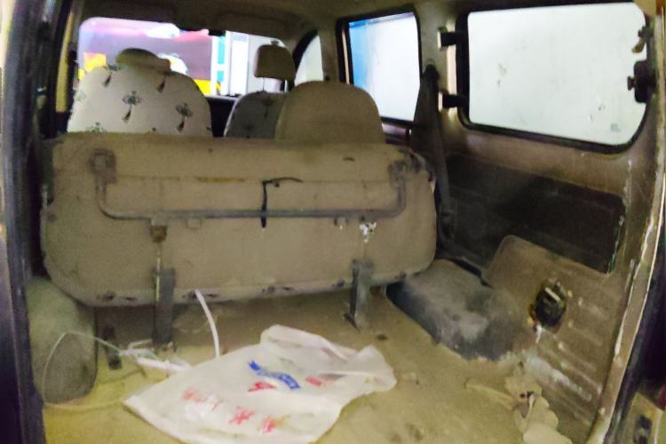Used Wuling Rongguang V 2016 1.5L Standard Version Trunk