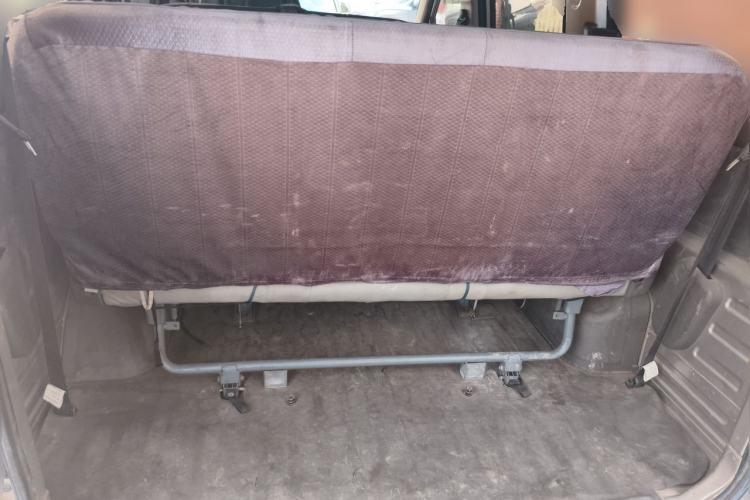 Used Wuling Rongguang V 2016 1.2L Practical Version Trunk