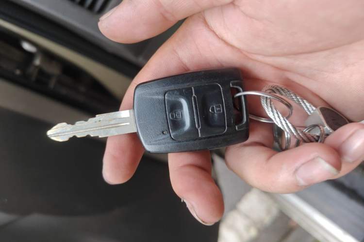 Used Wuling Rongguang V 2016 1.5L Standard Version Vehicle Key
