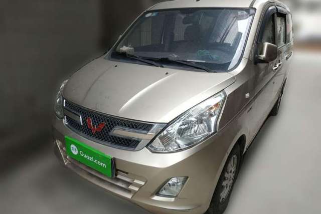 Ojetý Wuling Rongguang V 2016 1.5L Standard Version