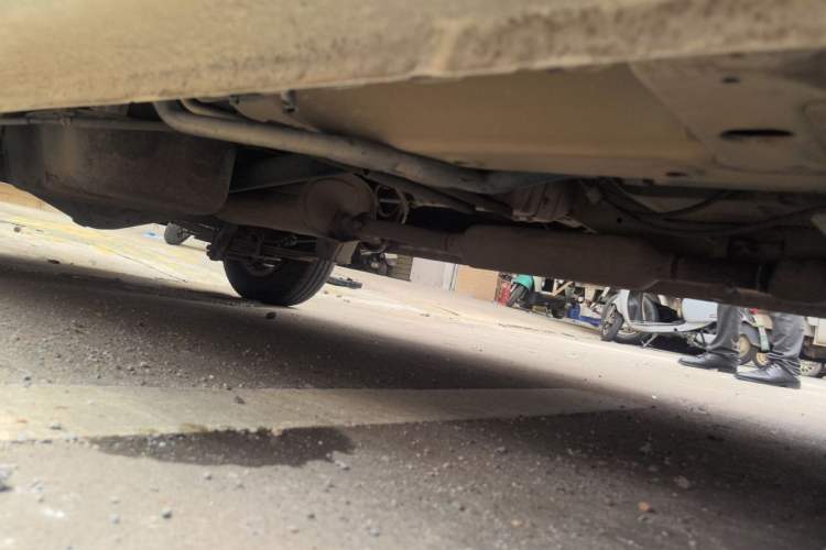 Used Wuling Rongguang V 2016 1.5L Standard Version Chassis Rear Right