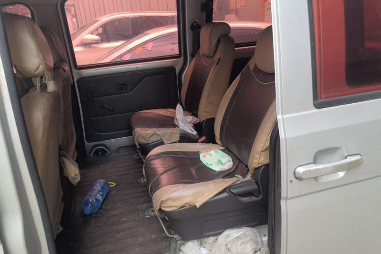 Used Wuling Rongguang V 2016 1.5L Standard Version Left Rear Seat