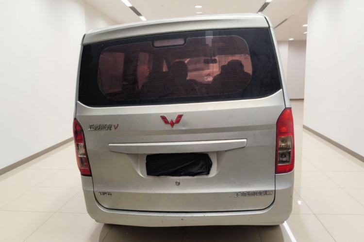 Used Wuling Rongguang V 2016 1.5L Standard Version Rear