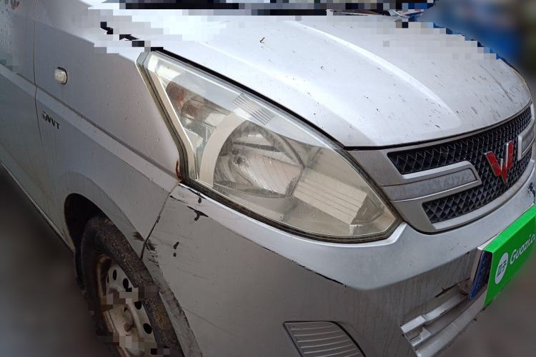 Used Wuling Rongguang V 2016 1.5L Practical Version Front Right 45 Deg