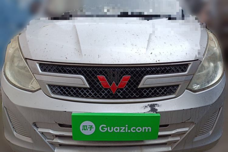 Used Wuling Rongguang V 2016 1.5L Practical Version Front