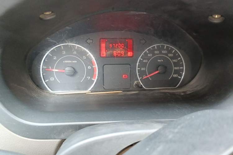 Used Wuling Rongguang V 2016 1.5L Practical Version Instrument Cluster