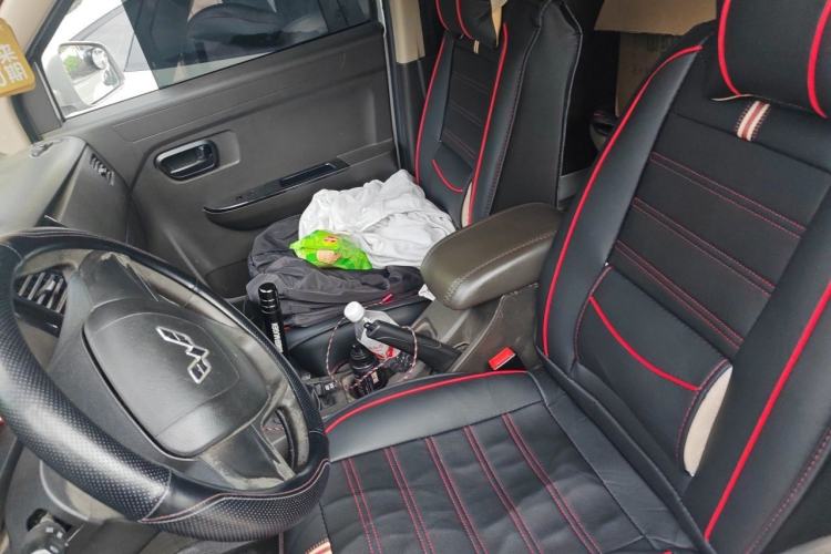 Used Wuling Rongguang V 2016 1.5L Standard Version Left Front Seat