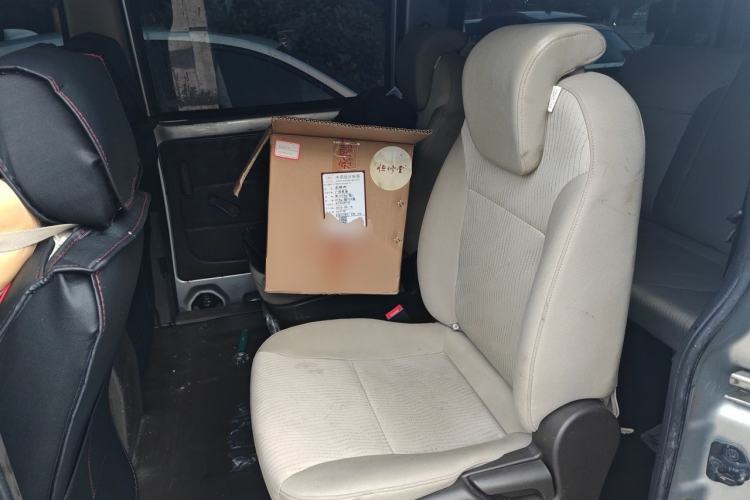 Used Wuling Rongguang V 2016 1.5L Standard Version Left Rear Seat