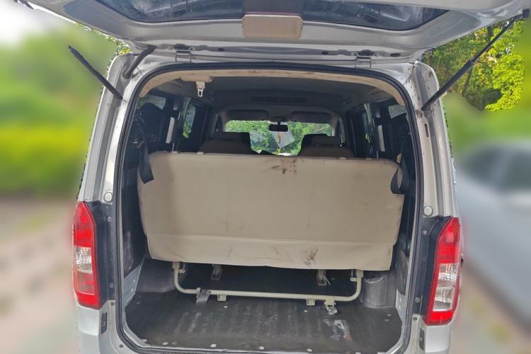 Used Wuling Rongguang V 2016 1.5L Standard Version Trunk