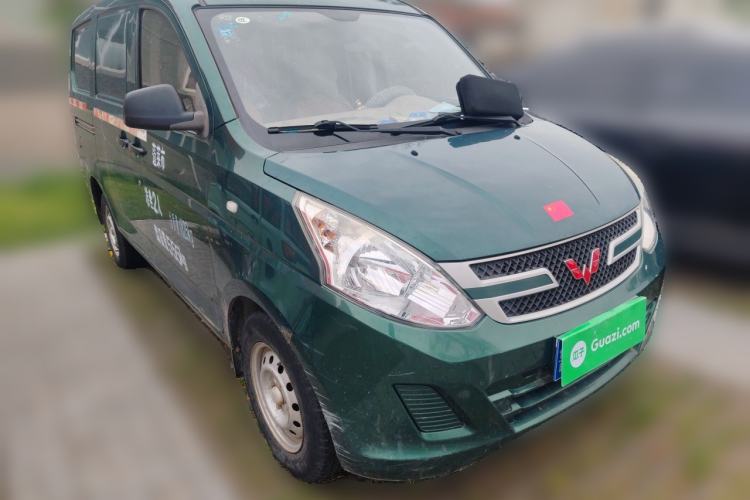 Used Wuling Rongguang V 2016 1.2L Practical Version Front Right 45 Deg