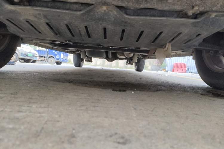 Used Wuling Rongguang V 2016 1.2L Standard Version Chassis Front