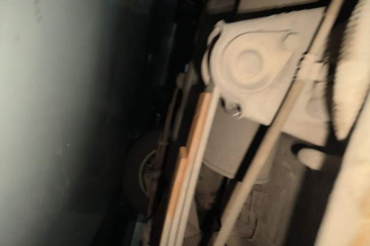 Used Wuling Rongguang V 2016 1.2L Standard Version Chassis Rear Left
