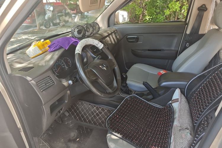 Used Wuling Rongguang V 2016 1.5L Standard Version Driver Seat