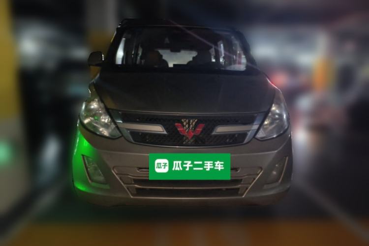 Used Wuling Rongguang V 2016 1.2L Standard Version Front