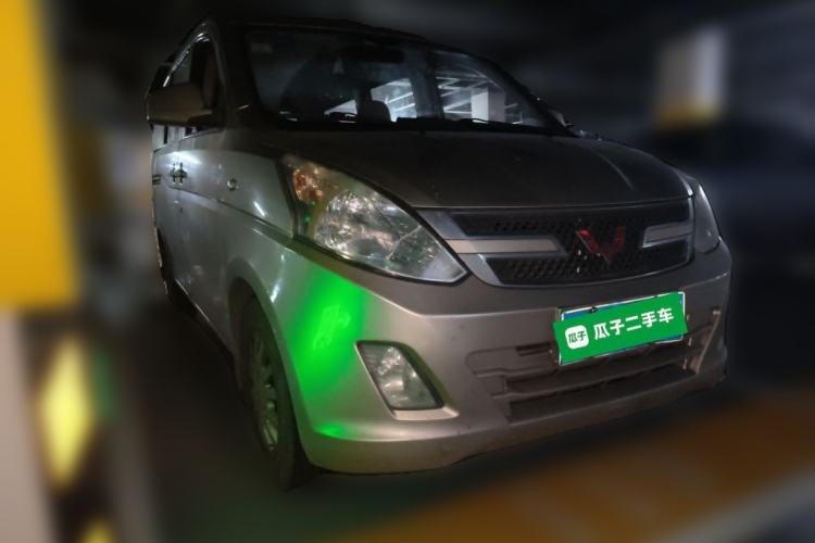 Used Wuling Rongguang V 2016 1.2L Standard Version Front Right 45 Deg