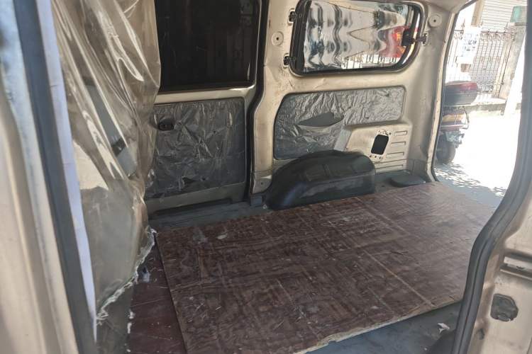 Used Wuling Rongguang V 2016 1.5L Standard Version Left Rear Seat