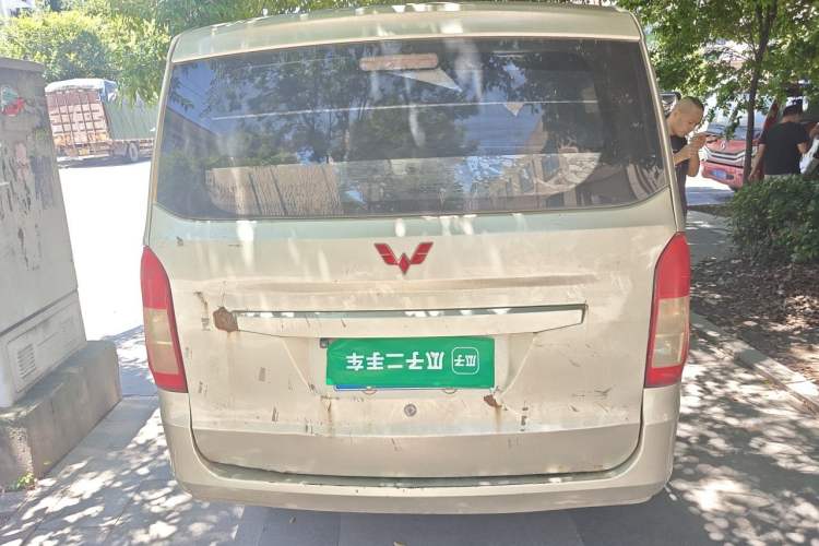 Used Wuling Rongguang V 2016 1.5L Standard Version Rear