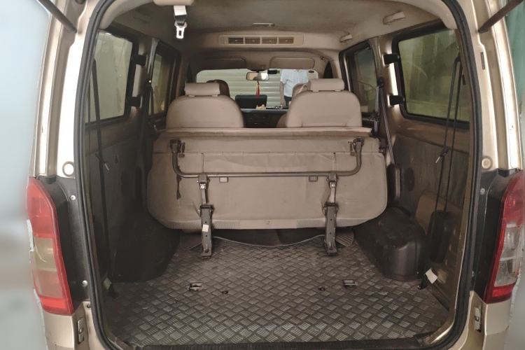 Used Wuling Rongguang V 2016 1.5L Standard Version Trunk