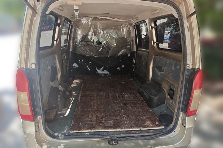 Used Wuling Rongguang V 2016 1.5L Standard Version Trunk