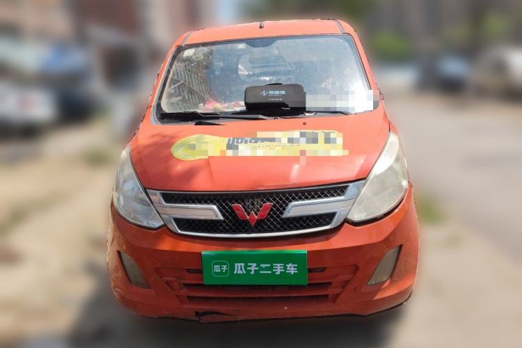 Used Wuling Rongguang V 2016 1.5L Standard Version Front