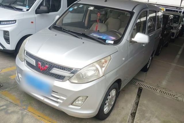 Used Wuling Rongguang V 2016 1.5L Standard Version