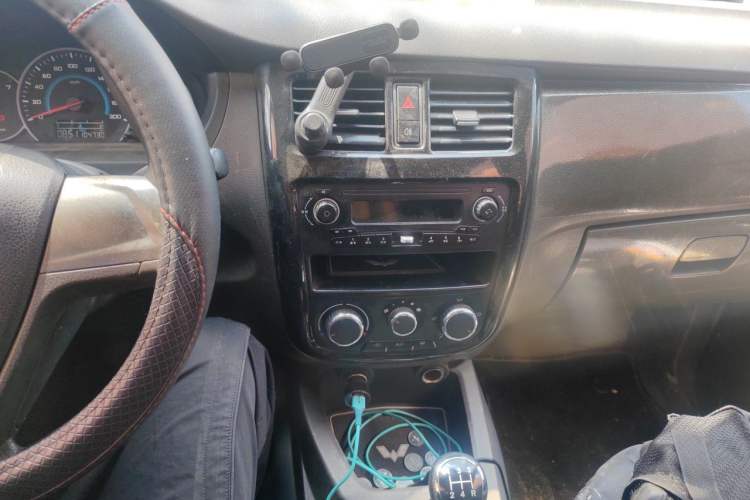 Used Wuling Rongguang V 2016 1.5L Standard Version Audio And AC Panel