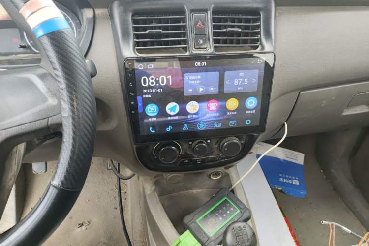 Used Wuling Rongguang V 2016 1.5L Practical Version Non-Power-Assisted Audio And AC Panel
