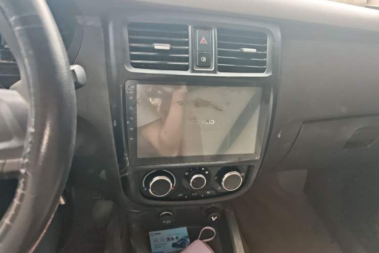 Used Wuling Rongguang V 2016 1.5L Practical Version Audio And AC Panel