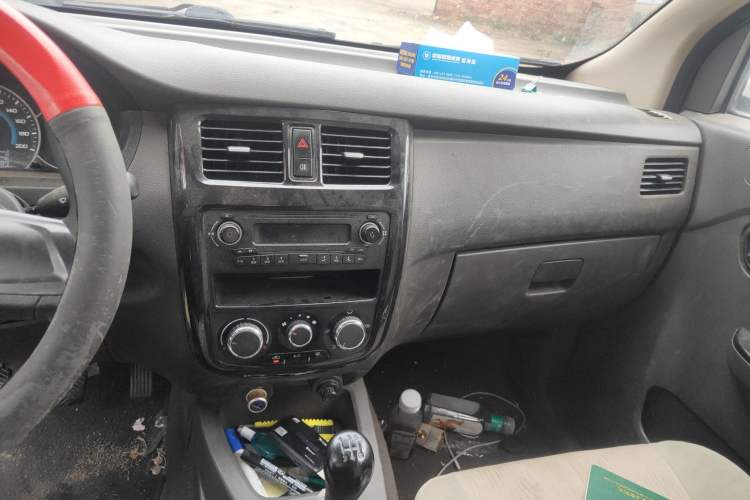 Used Wuling Rongguang V 2016 1.5L Standard Version Audio And AC Panel