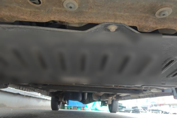 Used Wuling Rongguang V 2016 1.5L Practical Version Chassis Front