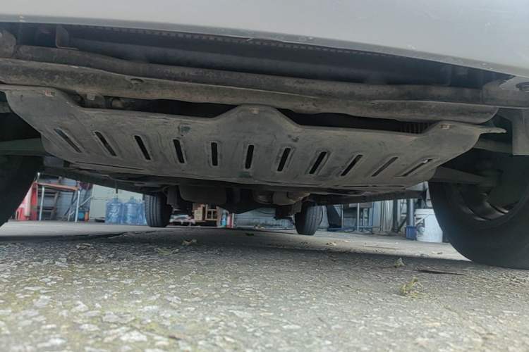Used Wuling Rongguang V 2016 1.5L Standard Version Chassis Front