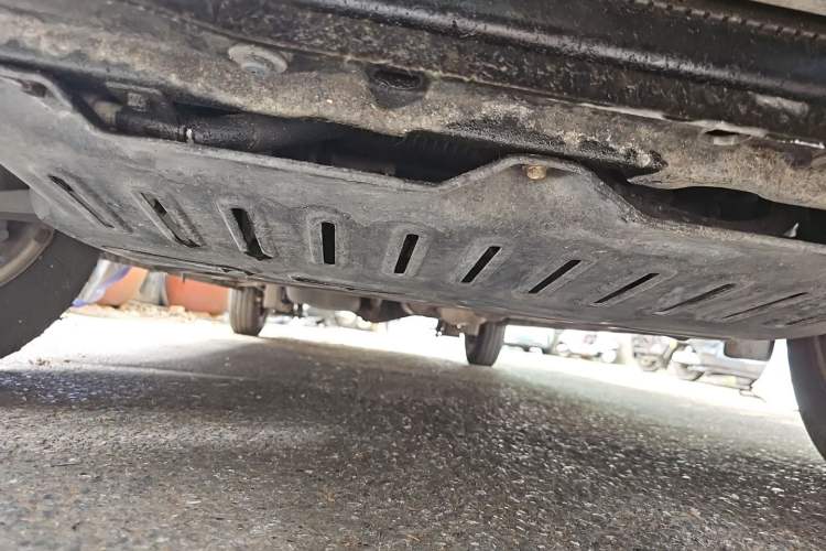 Used Wuling Rongguang V 2016 1.5L Standard Version Chassis Front