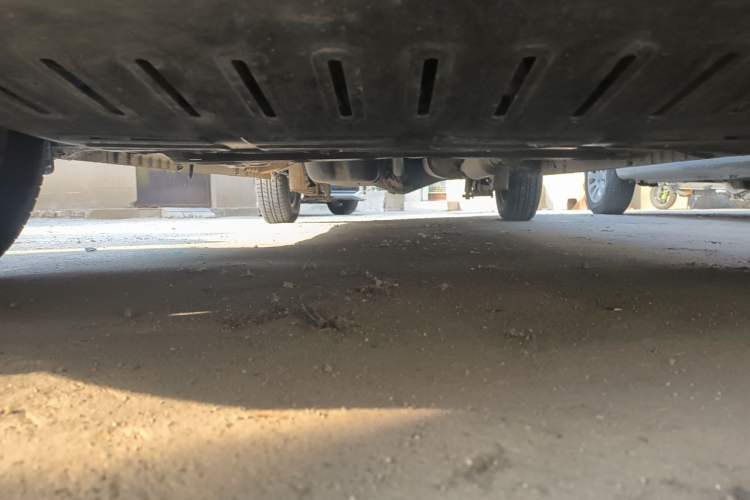 Used Wuling Rongguang V 2016 1.5L Standard Version Chassis Front