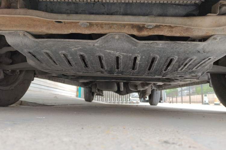 Used Wuling Rongguang V 2016 1.5L Standard Version Chassis Front