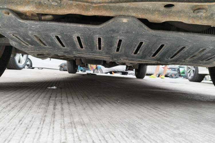 Used Wuling Rongguang V 2016 1.5L Standard Version Chassis Front