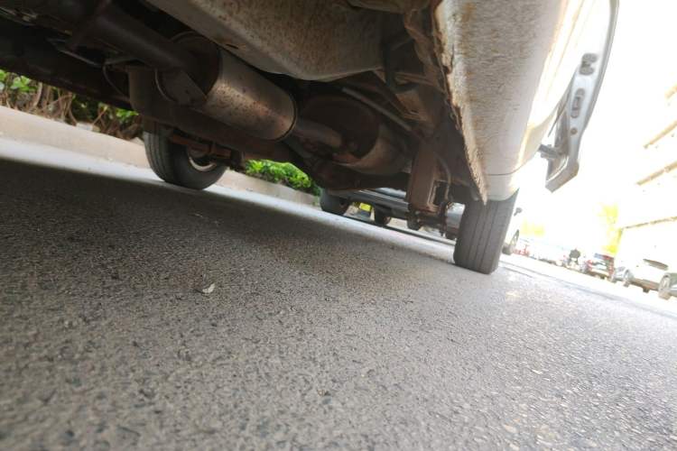 Used Wuling Rongguang V 2016 1.5L Practical Version Chassis Front Left