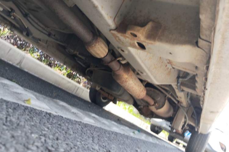 Used Wuling Rongguang V 2016 1.5L Standard Version Chassis Front Left