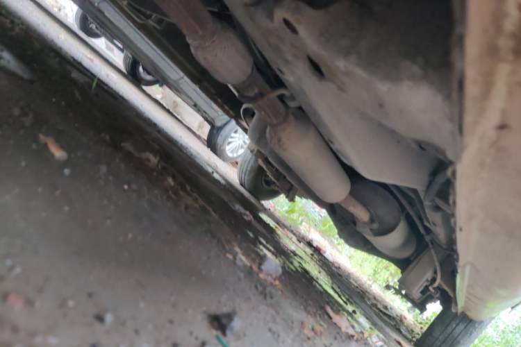 Used Wuling Rongguang V 2016 1.5L Standard Version Chassis Front Left