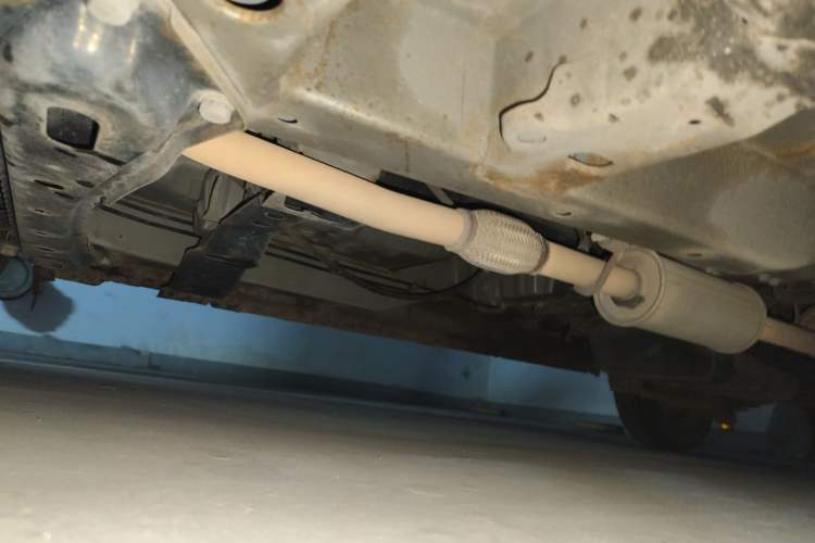 Used Wuling Rongguang V 2016 1.2L Practical Version Chassis Front Left