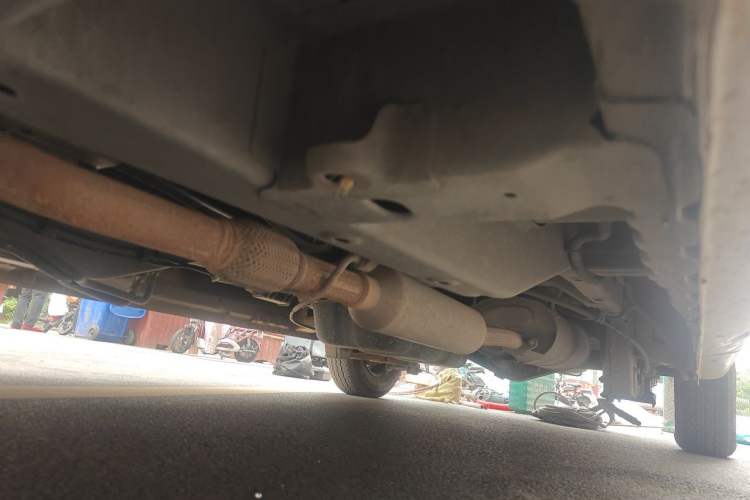 Used Wuling Rongguang V 2016 1.5L Practical Version Chassis Front Left