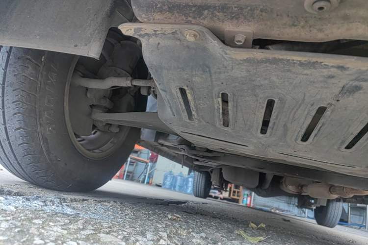 Used Wuling Rongguang V 2016 1.5L Standard Version Chassis Front Right