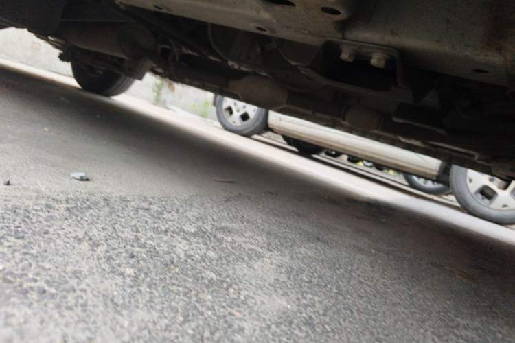 Used Wuling Rongguang V 2016 1.2L Practical Version Chassis Front Right