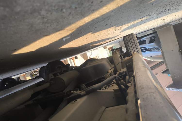 Used Wuling Rongguang V 2016 1.5L Standard Version Chassis Front Right